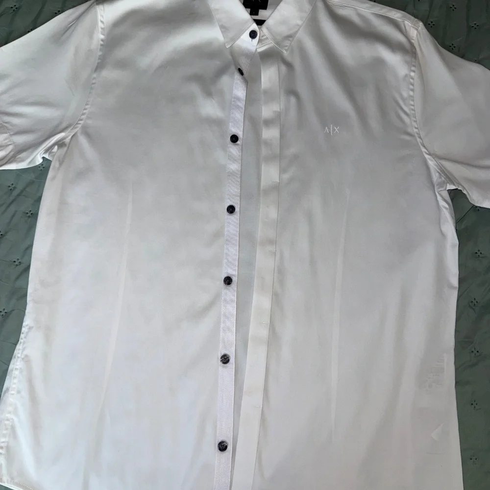 Button up - Picture 2 of 2